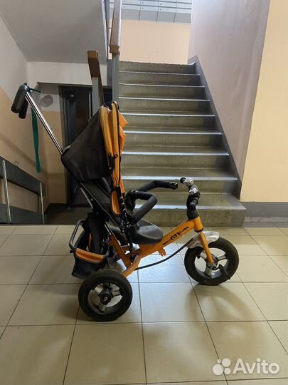 Коляска велосипед с ручкой