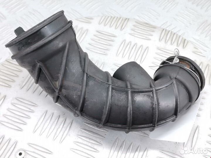 Патрубок воздушного фильтра Ford Fusion 2004