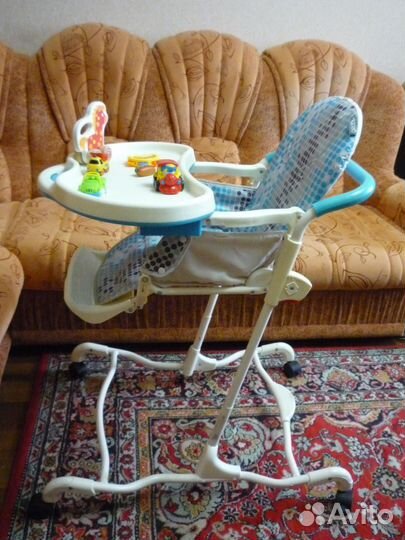 Стул для кормления ребенка