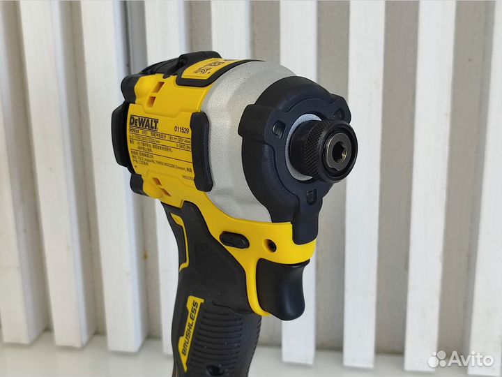 Импакт винтоверт аккумуляторный dewalt DCF 850 N