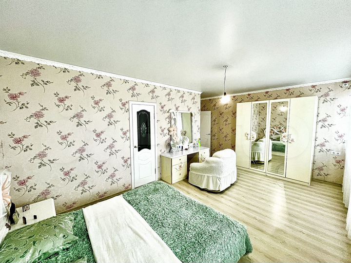 2-к. квартира, 91,1 м², 14/16 эт.