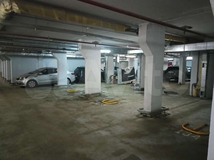 Машиноместо, 15 м²