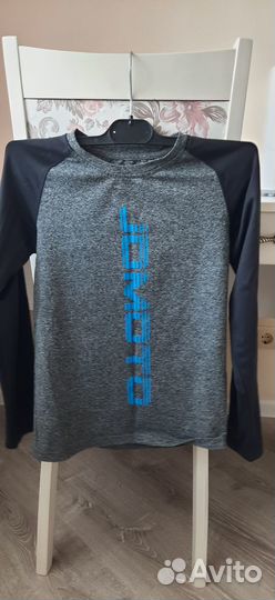 Продам спортивную майку для мальчика