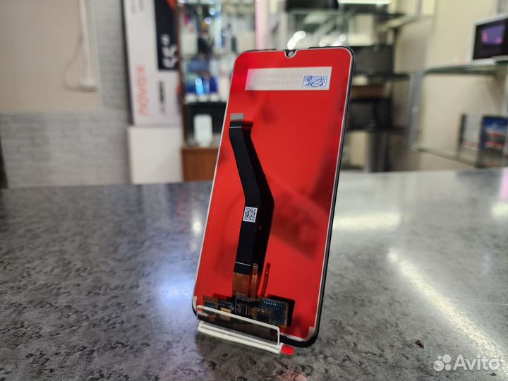 Дисплей на Honor 8A