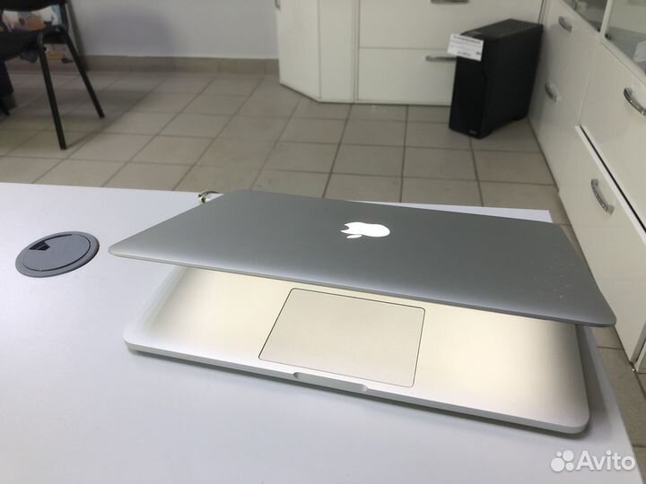 Apple macbook pro a1502 2014