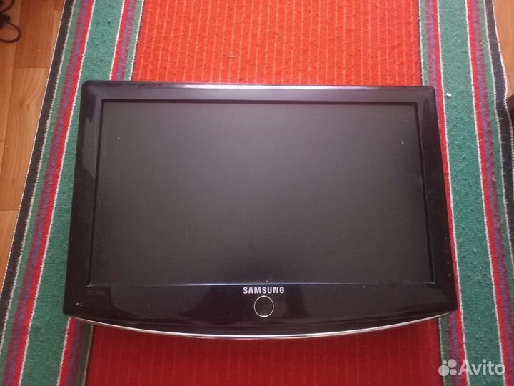 Телевизор Toshiba и Samsung