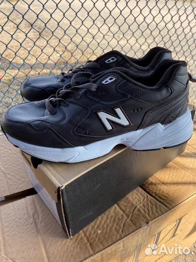 Кроссовки 44 размер