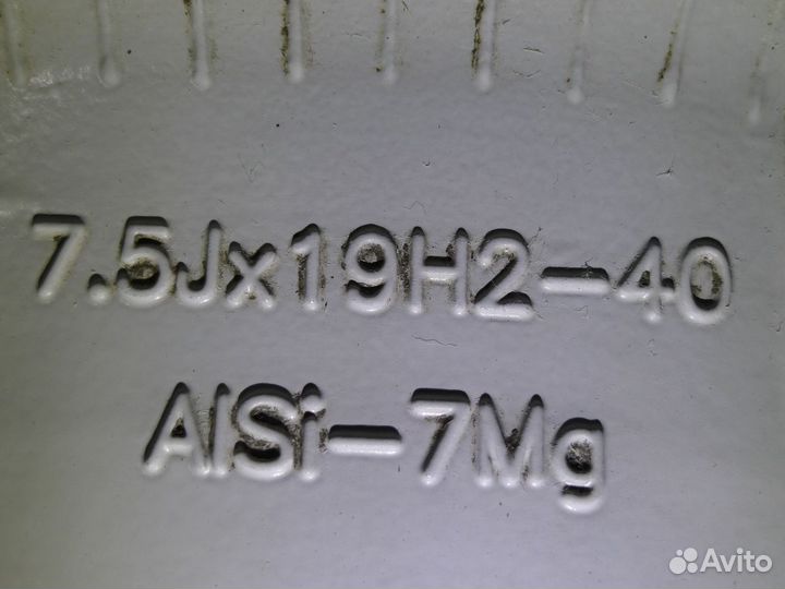 Комплект оригинальных дисков R19 на Bentley