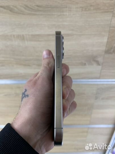 iPhone 15 Pro, 128 ГБ