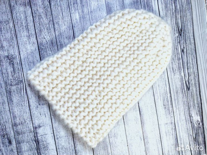 Шапка зимняя вязаная ручной работы