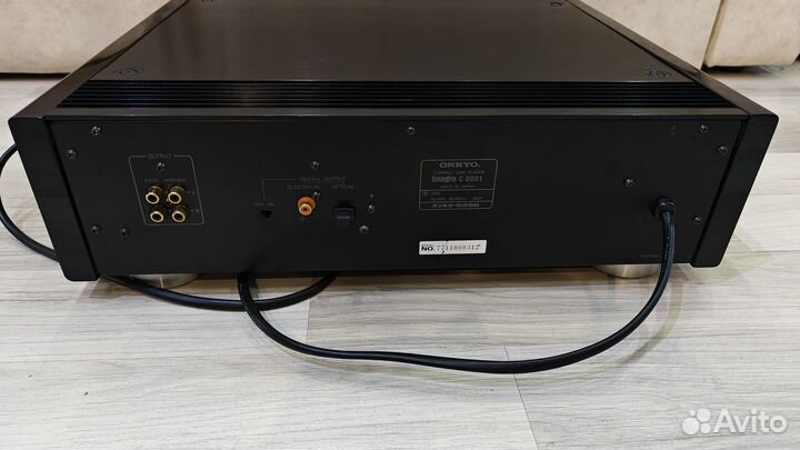 CD проигрыватель Onkyo Integra C-2001