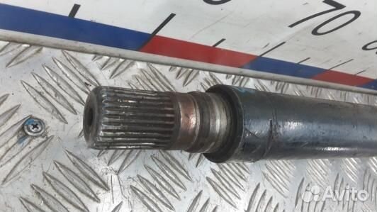 Привод передний правый volvo V70 3 (YBE18N101)