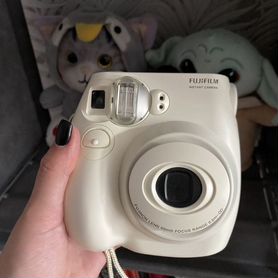 Instax поларойд фото