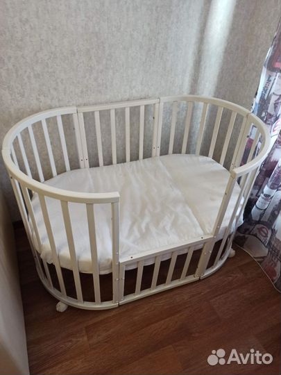 Детская кроватка трансформер с маятником