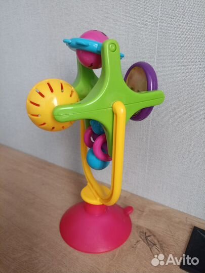 Развивающие игрушки для малышей