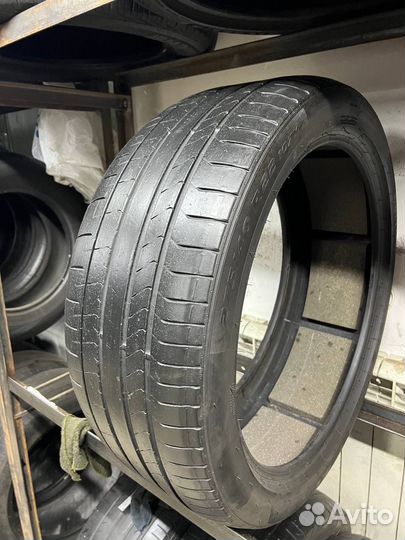Pirelli P Zero 275/40 R22 107Y