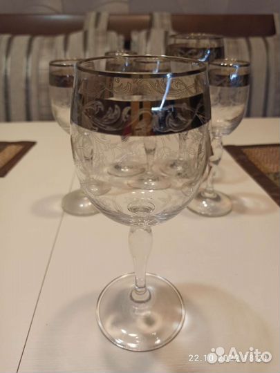 Рюмки,на ножке, фужеры