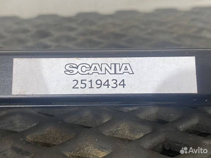 Направляющая шторки Scania 6 2519434