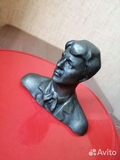 Бюст Есенин СССР