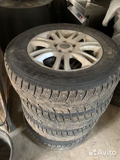 Yokohama 104ZR 205/70 R15