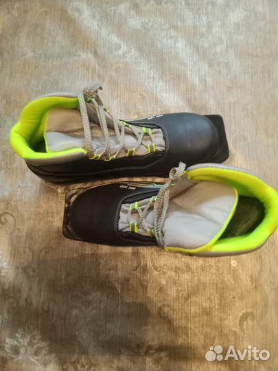 Лыжные ботинки классические