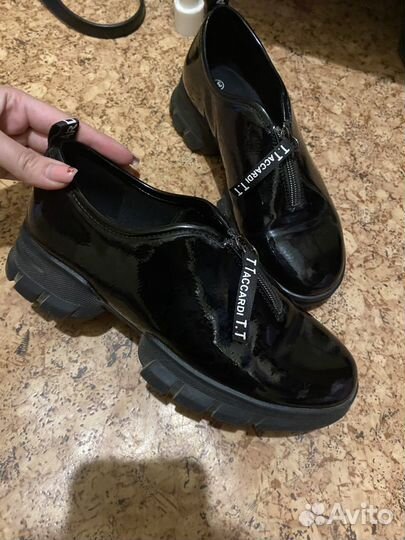 Лоферы женские