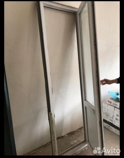 Дверь пластиковая балконная бу