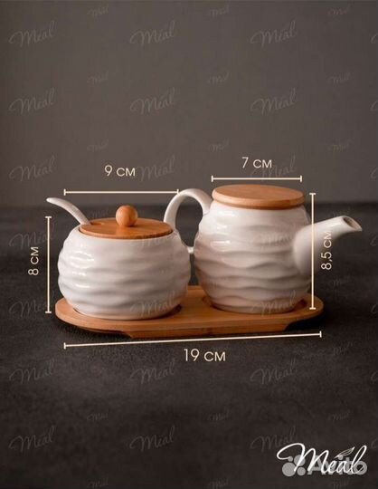 Набор чайник и сахарница