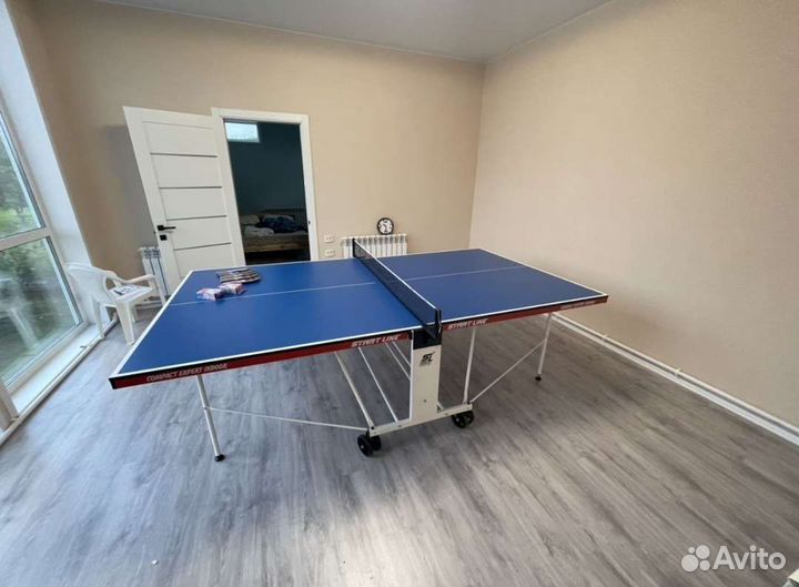 Теннисный стол для помещения