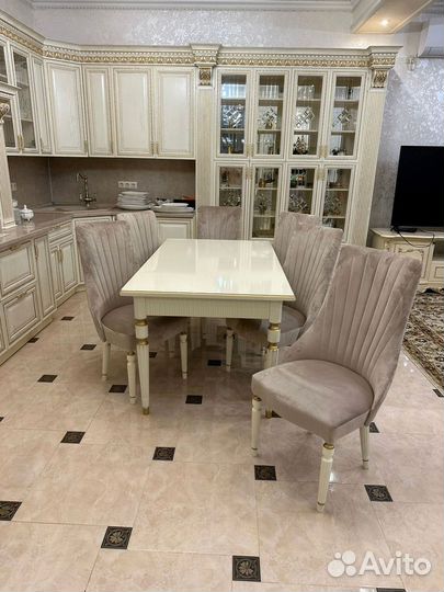 Кухонный стол. Доставка по всей России