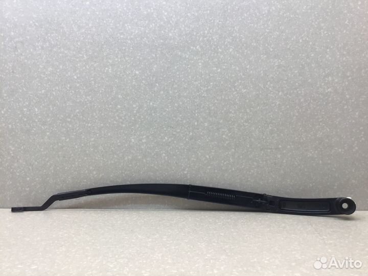 Поводок стеклоочистителя передний правый Kia Optim