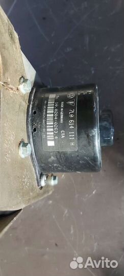 Блок ABS на Volkswagen Touareg