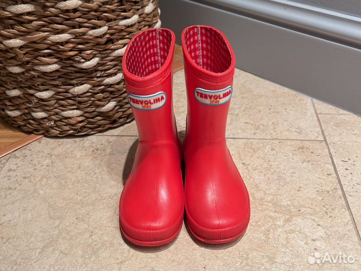 Резиновые сапожки