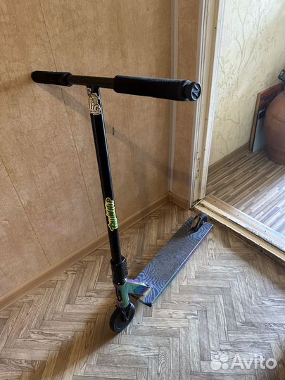 Трюковой самокат north