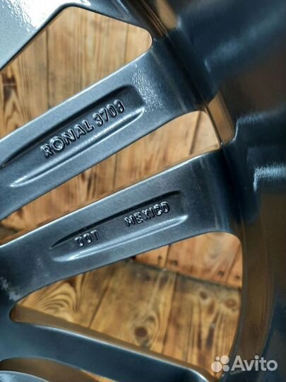 R20 Continental ContiWinterContact TS 850P SUV 255/45, PCD 5x112 DIA 66.6