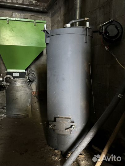 Котёл на отработанном масле с водяным контуром