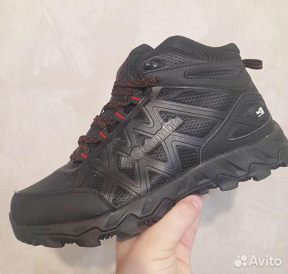 Новые зимние кроссовки ботинки