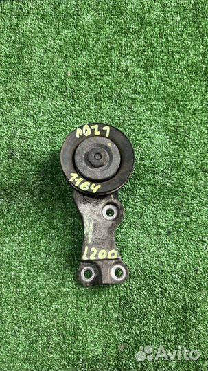 Натяжитель ремня Mitsubishi L200