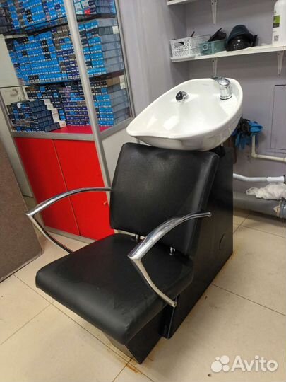 Парикмахерское кресло с раковиной
