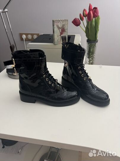 Полусапожки женские лаковые 38 размер