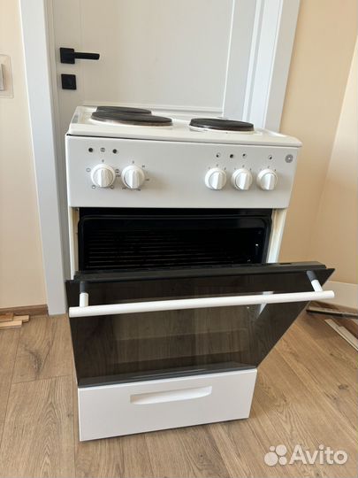 Плита электрическая с духовкой