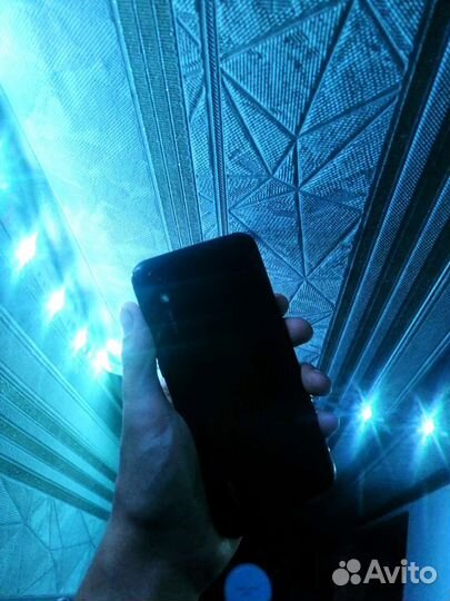 Honor 8S 2/32 гб, Dual nano SIM, черный