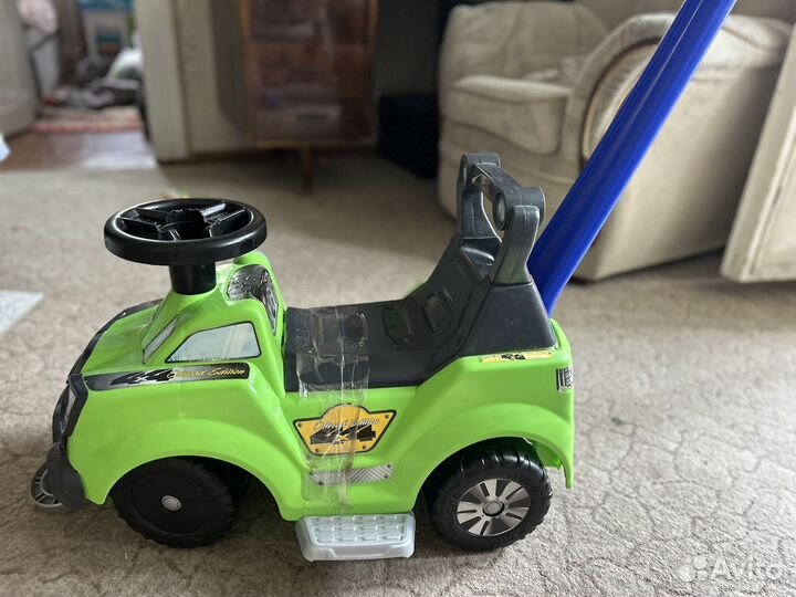 Машинка-каталка