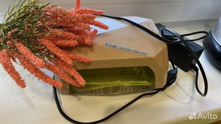 Лампа для маникюра