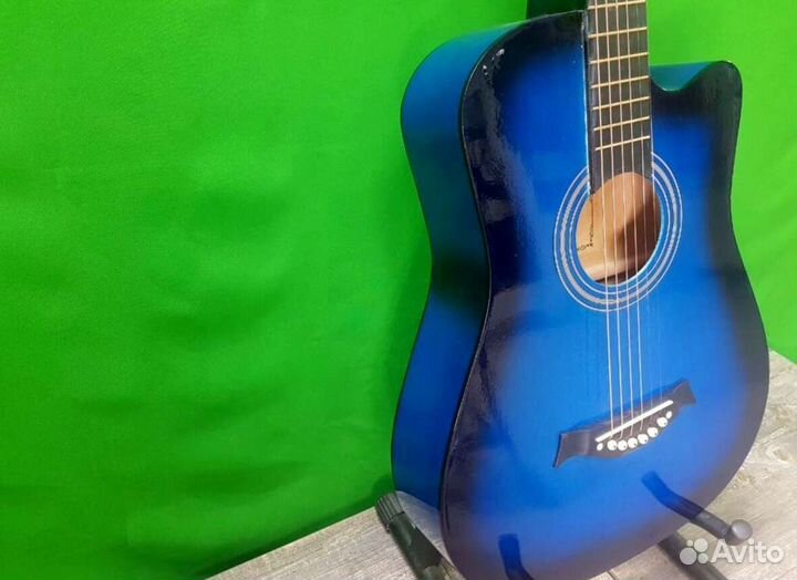 Акустическая гитара
