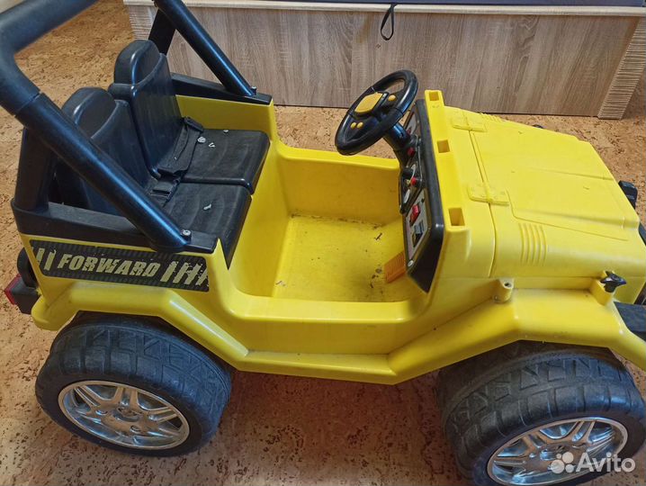 Внедорожник. Детский электро автомобиль