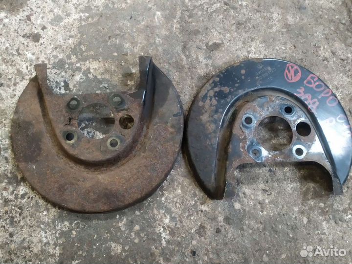 Защитные щитки тормозного диска Volkswagen Bora 01