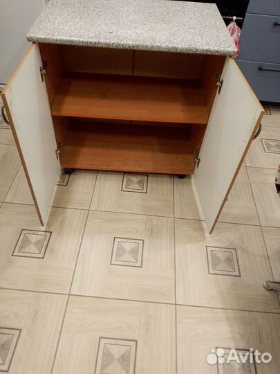 Кухонный стол тумба
