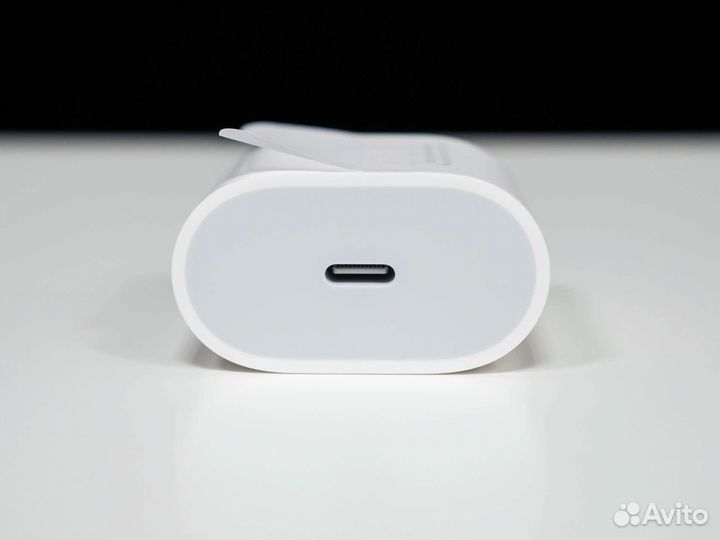 Зарядный Блок Apple 20W