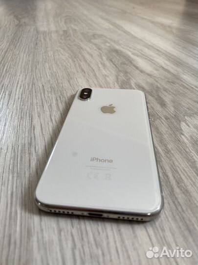 iPhone X, 64 ГБ